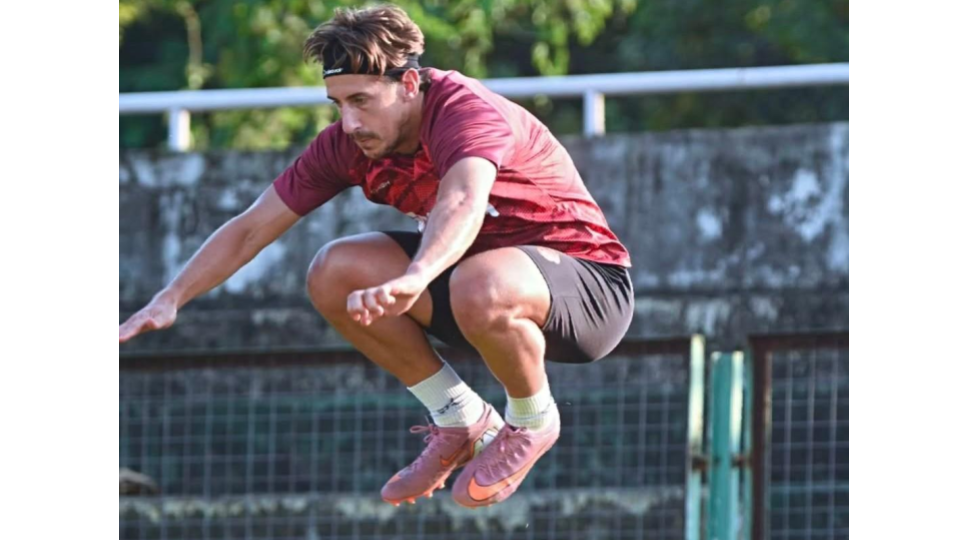 Alfred Planas entrena con su nuevo equipo Gokulam Kerala FcCde la india