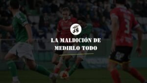 Unionistas compitiendo en A Malata ante el Racing de Ferrol, imagen de fútbol modesto para la columna Lunes de Calamares.