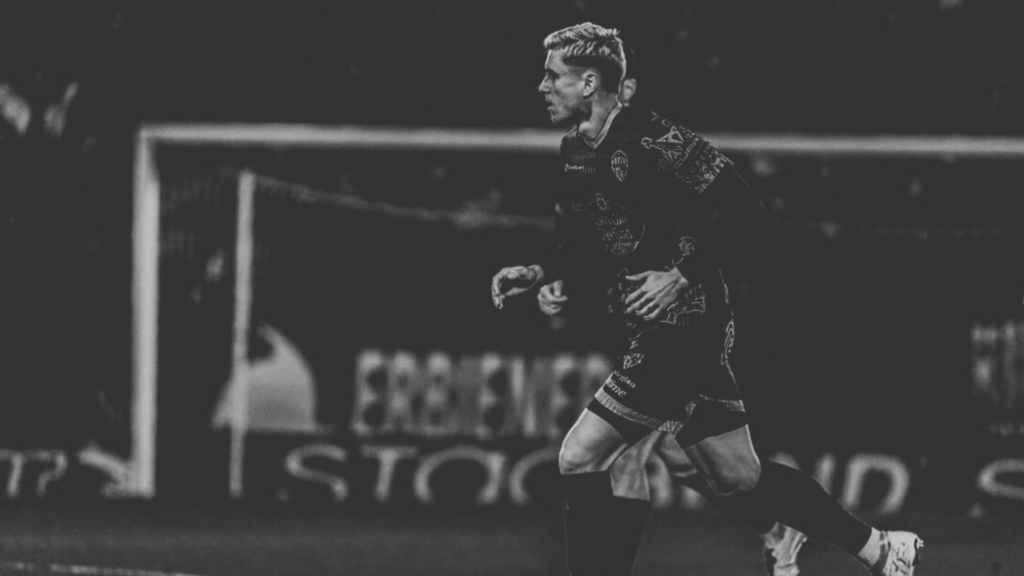 David Rabadán jugador del Ourense CF vuelve a jugar tras mucho tiempo lesionado