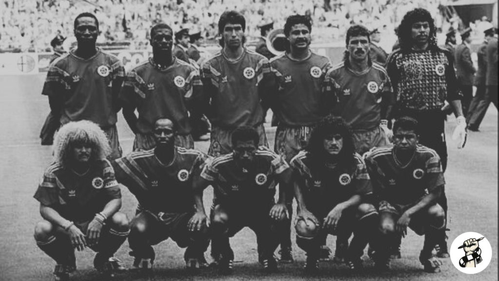 Equipo titular de Colombia en Italia 90 poso antes del inicio del partido.