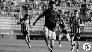 Jesús Bernal, centrocampista del Racing de Ferrol, durante un partido de fútbol.