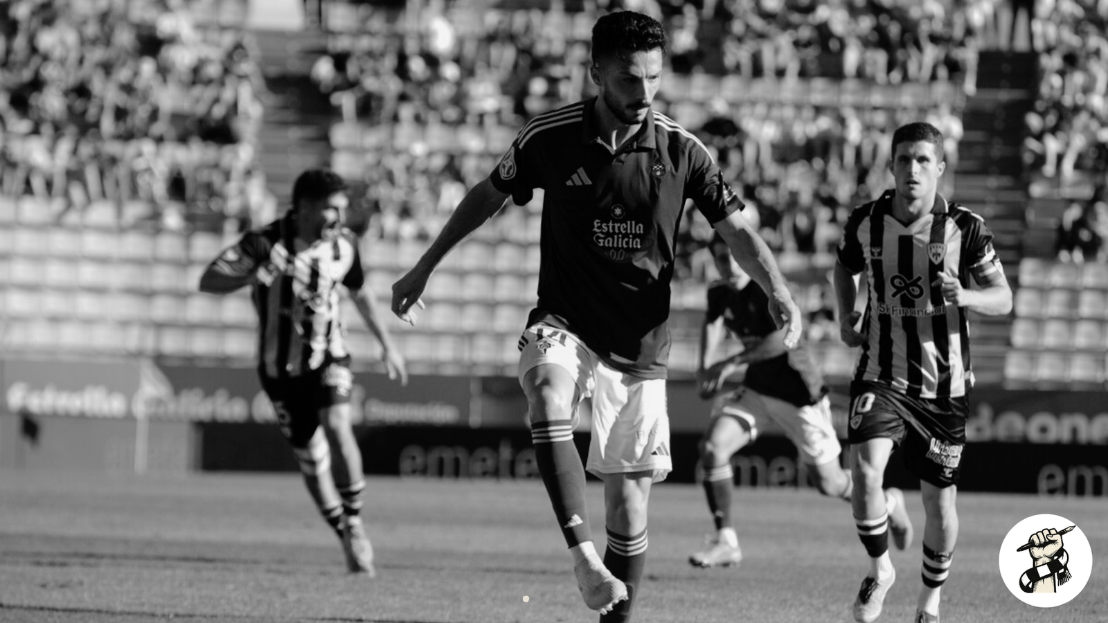 Jesús Bernal, centrocampista del Racing de Ferrol, durante un partido de fútbol.